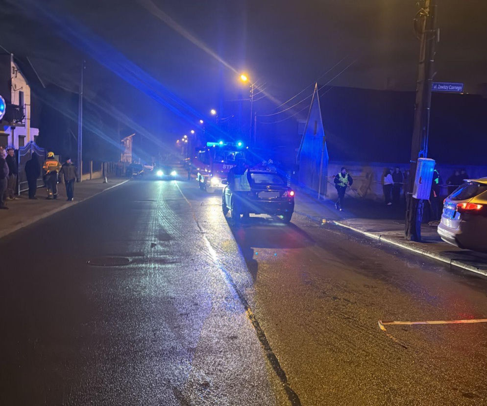 Wypadek w Piekarach. Liczne służby, objazdy i akcja ratowników