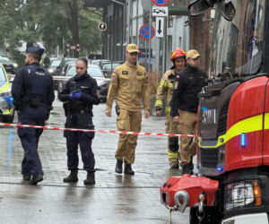Atak z nożem przed szkołą policealną w Warszawie na ul.Mińskiej
