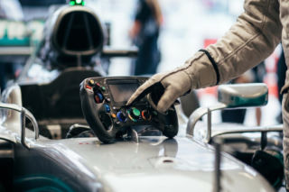 Max Verstappen odrzucił ofertę Mercedesa. Znamy zaskakujący powód decyzji mistrza