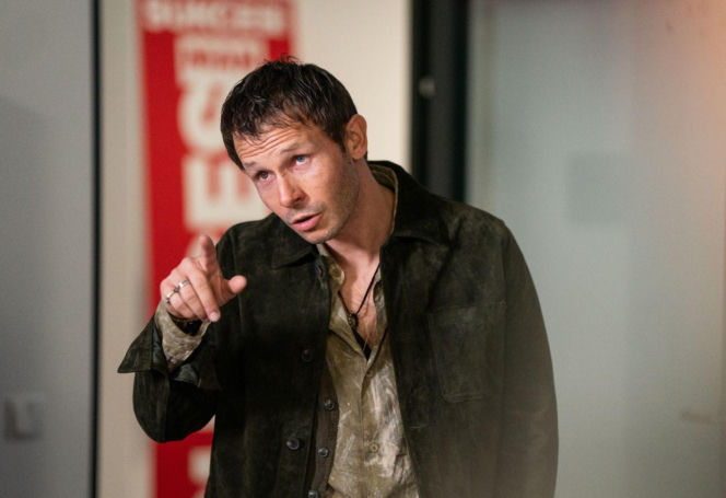 "Profilerka" sezon 2 - odcinek 13 streszczenie. Tomek dokonuje przełomowego odkrycia: w noc zabójstwa pod firmą Maxa widziano samochód Roberta