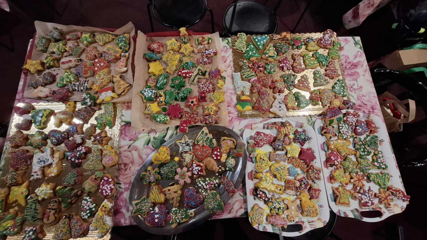 Kalisz. Dziennikarze znów połączyli siły i upiekli pierniki! A to wszystko w szczytnym celu 