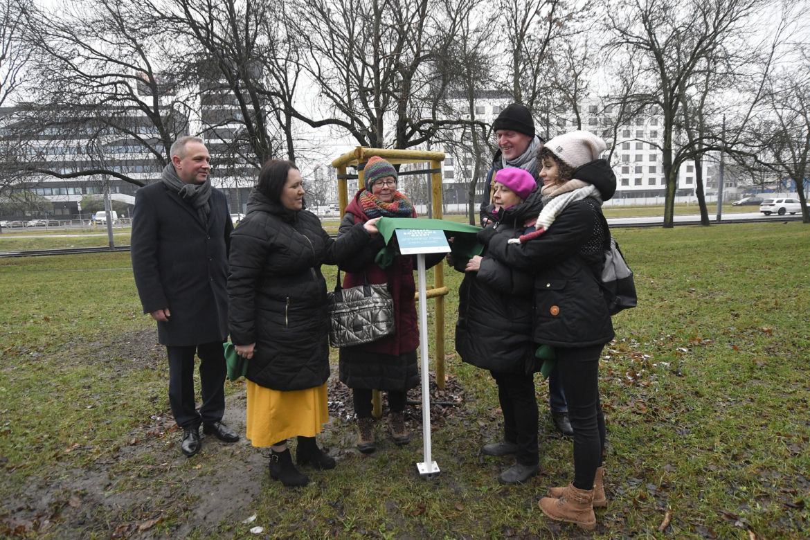 Każde odsłonięcie wywoływało falę wzruszeń