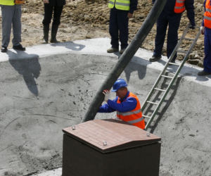 Uroczystość wmurowania kamienia węgielnego pod stadion we Wrocławiu