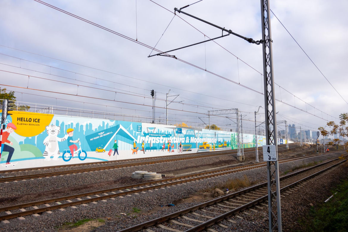300-metrowy mural przy stacji Warszawa Zachodnia