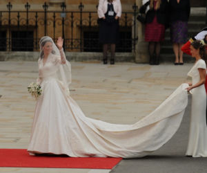 Kate Middleton - jaką miała sukienkę?