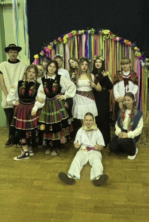 Prawdziwe Polskie Wesele w 2 LO w Starachowicach