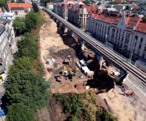 Nowy Targ: Mężczyzna wyskoczył z 2. piętra bloku