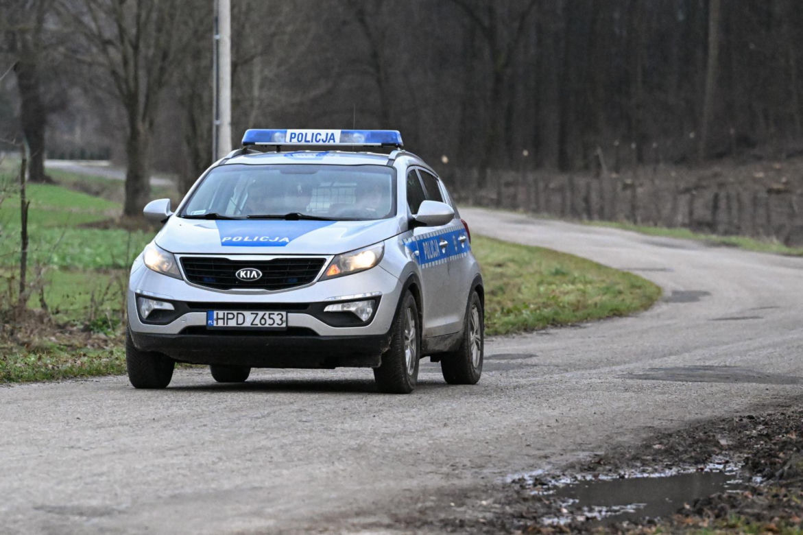Lubelskie: 200 policjantów poszukuje obiektu, który wleciał w Polską przestrzeń powietrzną [ZDJĘCIA]