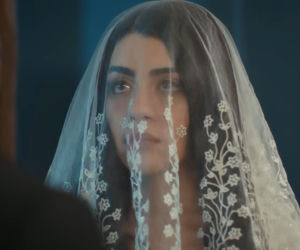 Panna młoda, odcinek 19: Hancer i Cihan stają na ślubnym kobiercu, ale nie spędzają razem nocy poślubnej