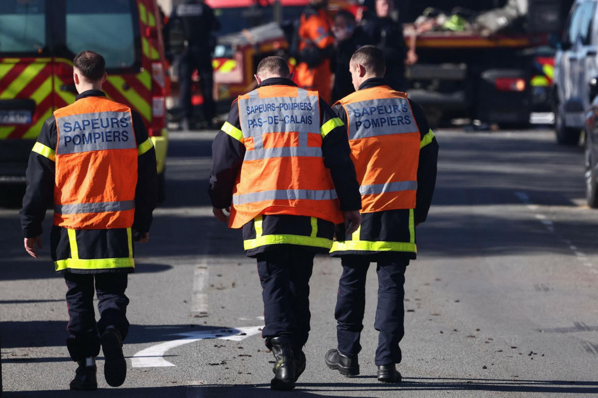 Francja/ Zderzenie pociągu TGV z ciężarówką - zginął maszynista, 27 osób rannych.