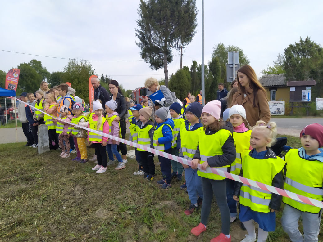 ZOBACZ ZDJĘCIA z akcji "Bezpieczny przejazd" w Koszewnicy, w gminie Kotuń - 15.09.2022