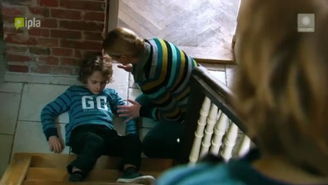 Przyjaciółki 3 sezon odc. 34. Anka (Magdalena Stużyńska), Staś (Antoni Borowski)