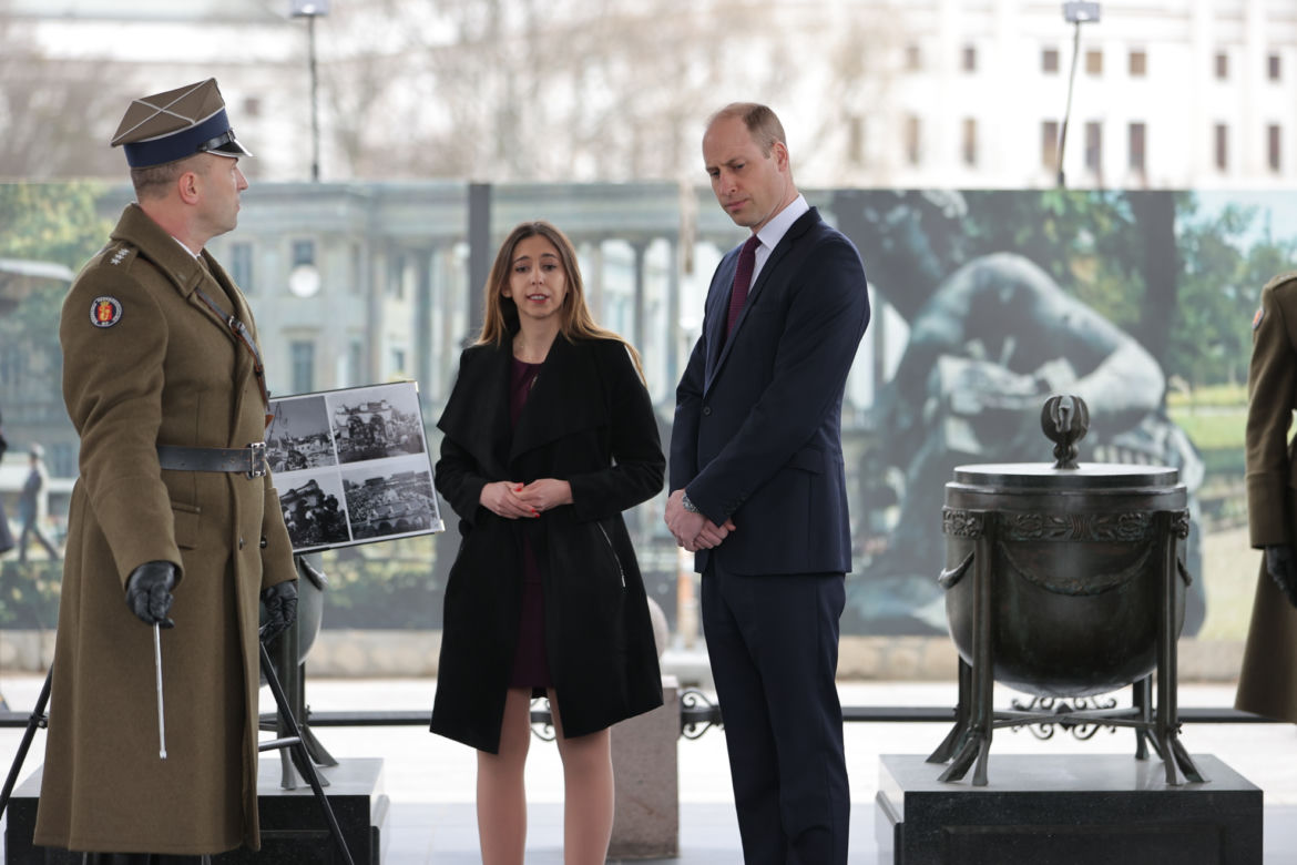 Książę William złożył wieniec na Grobie Nieznanego Żołnierza w Warszawie