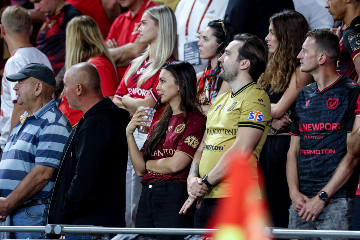 Widzew Łódź - Lech Poznań: Zdjęcia kibiców z meczu 6. kolejki PKO BP Ekstraklasy