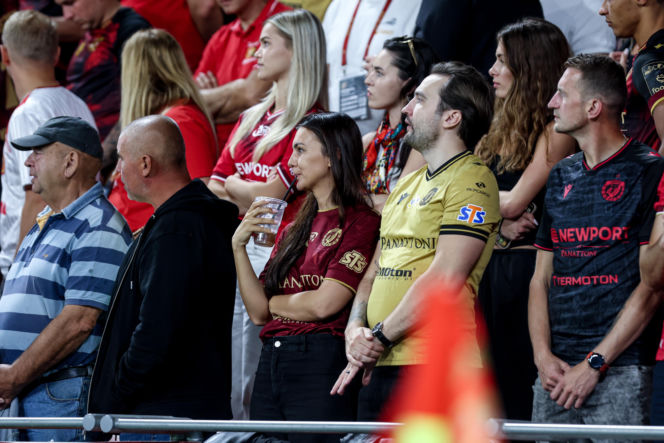 Widzew Łódź - Lech Poznań: Zdjęcia kibiców z meczu 6. kolejki PKO BP Ekstraklasy
