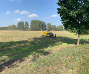 Wypadek pod Gnieznem. Motocyklista reanimowany na drodze