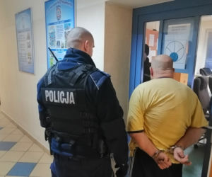 Policjant po pracy złapał groźnych oprychów
