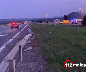 Dramat! Śmiertelny wypadek w okolicach Chrzanowa! Samochód przebił bariery i kilka razy dachował 