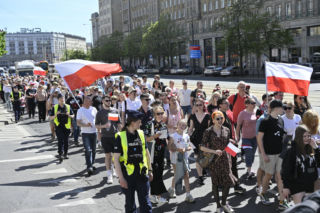 Warszawa.  Marsz Konstytucji 3 Maja