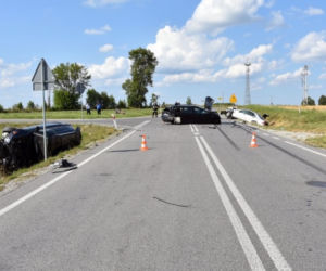 Poważny dzwon i zabity pieszy. Dwa koszmarne wypadki drogowe na Podkarpaciu