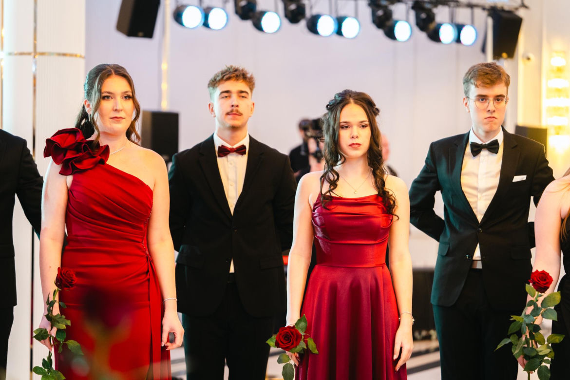 Studniówka 2026 młodzieży z IV LO im. Hetmana Stanisława Żółkiewskiego w Siedlcach