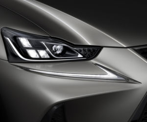 Lexus IS 200t lifting 2017