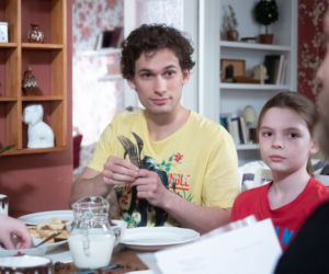 Na Wspólnej, odcinek 3291:  Jarek (Wojciech Rotowski), Jaruś (Jan Leśniewski), Bruno (Dawid Czupryński)	