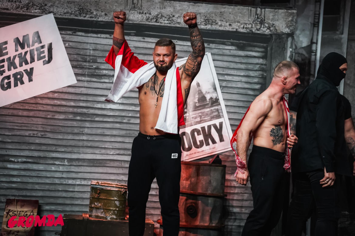 Ring girls Gromda 24
