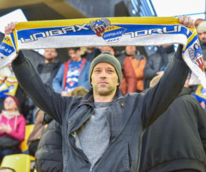 PRES Grupa Dewloperska Toruń - Abramczyk Polonia Bydgoszcz, zdjęcia kibiców i zawodników z pożegnania Adriana Miedzińskiego