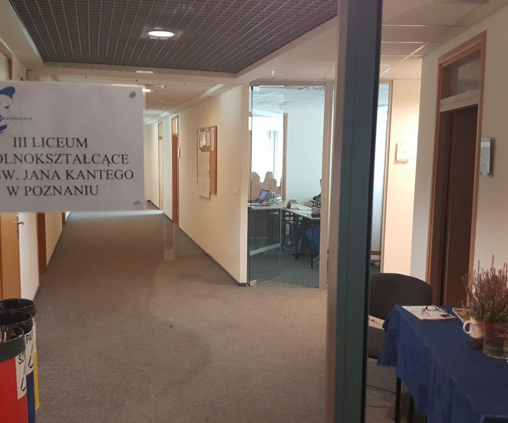 Zamiast murów szkolnych Kupiec Poznański. Uczniowie III LO mają lekcje w centrum handlowym!