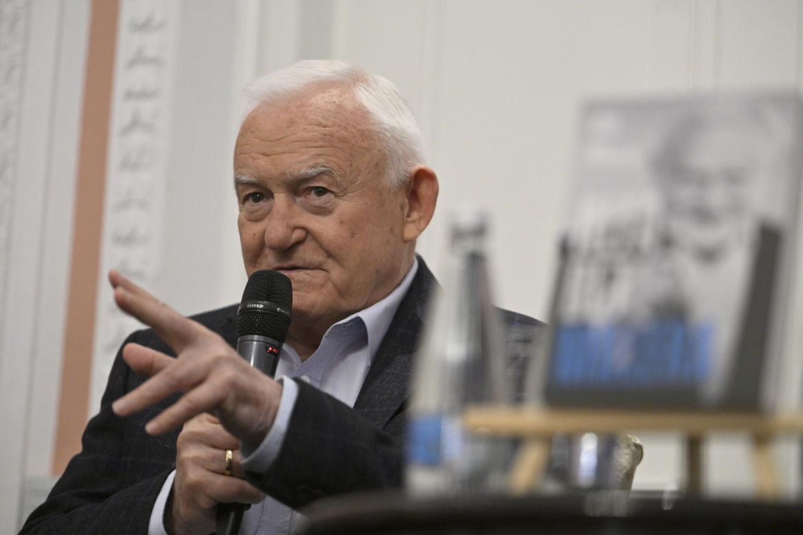 Spotkanie autorskie dotyczące książki "Alfabet Millera"