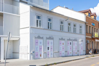 Dom Uniwersalny w Otwocku od MFR-MGR Architekci