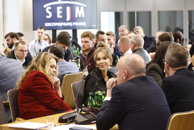 Doda i Małgorzata Rozenek-Majdan razem w Sejmie dla zwierząt