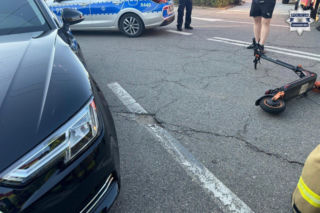 Groźne zderzenie hulajnogi z Audi. Ranny 13-latek