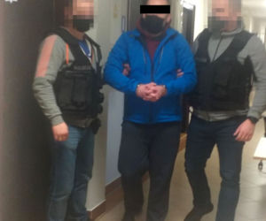 Lubelscy policjanci zlikwidowali narkobiznes. W lodówce i w sejfie było prawie 8 kg narkotyków