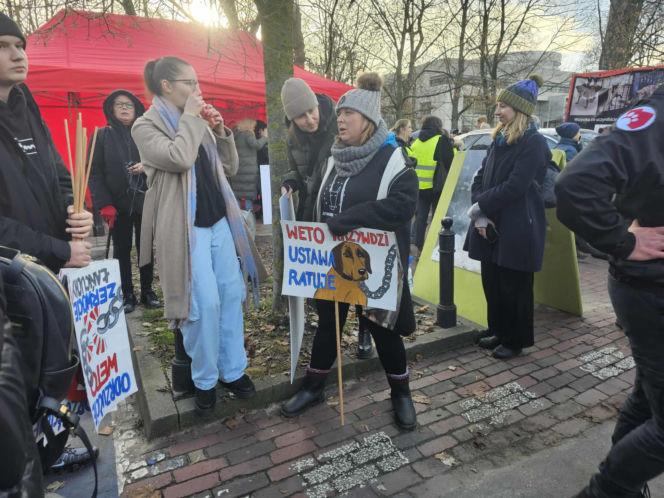 Protest przed Sejmem (17.12.2025)
