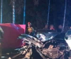 Lipa. Nie żyje drugi uczestnik wypadku! Potworne zderzenie nissana i volvo [ZDJĘCIA]