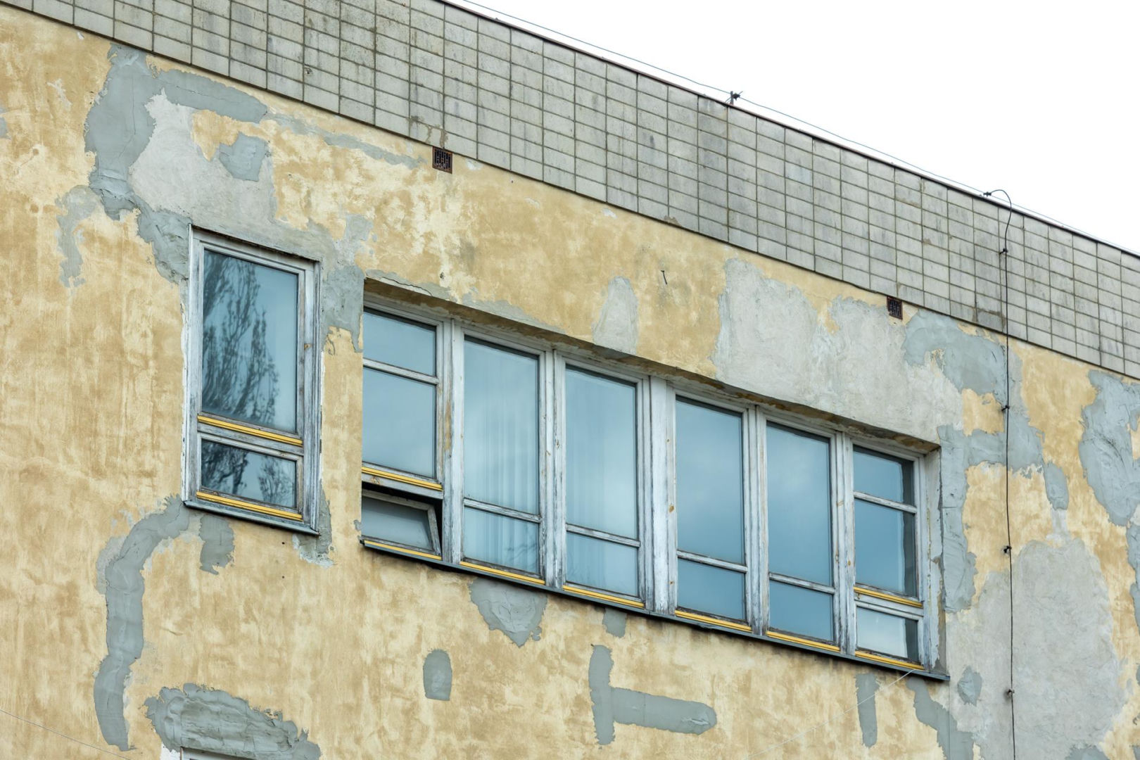 Dawna szkoła powszechna na Słomińskiego 1 w Warszawie