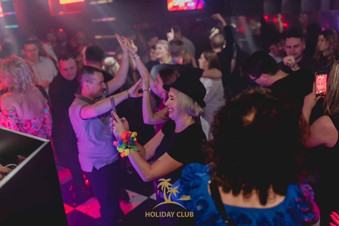 Szczecinianie w Holiday-Club. Zobacz, jak się bawią mieszkańcy! 