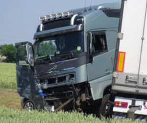 Elżbietów. Potworny wypadek pod Sochaczewem. Nie żyje pięć osób