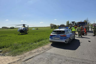 W Szerzawach zderzyły się dwa samochody. Lądował śmigłowiec LPR