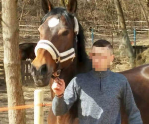 Tajemnicza śmierć 75-latka na Pomorzu! Policja pilnie poszukuje mężczyzny ze zdjęcia
