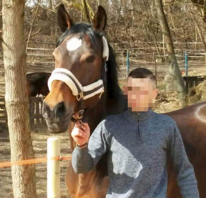 Tajemnicza śmierć 75-latka na Pomorzu! Policja pilnie poszukuje mężczyzny ze zdjęcia