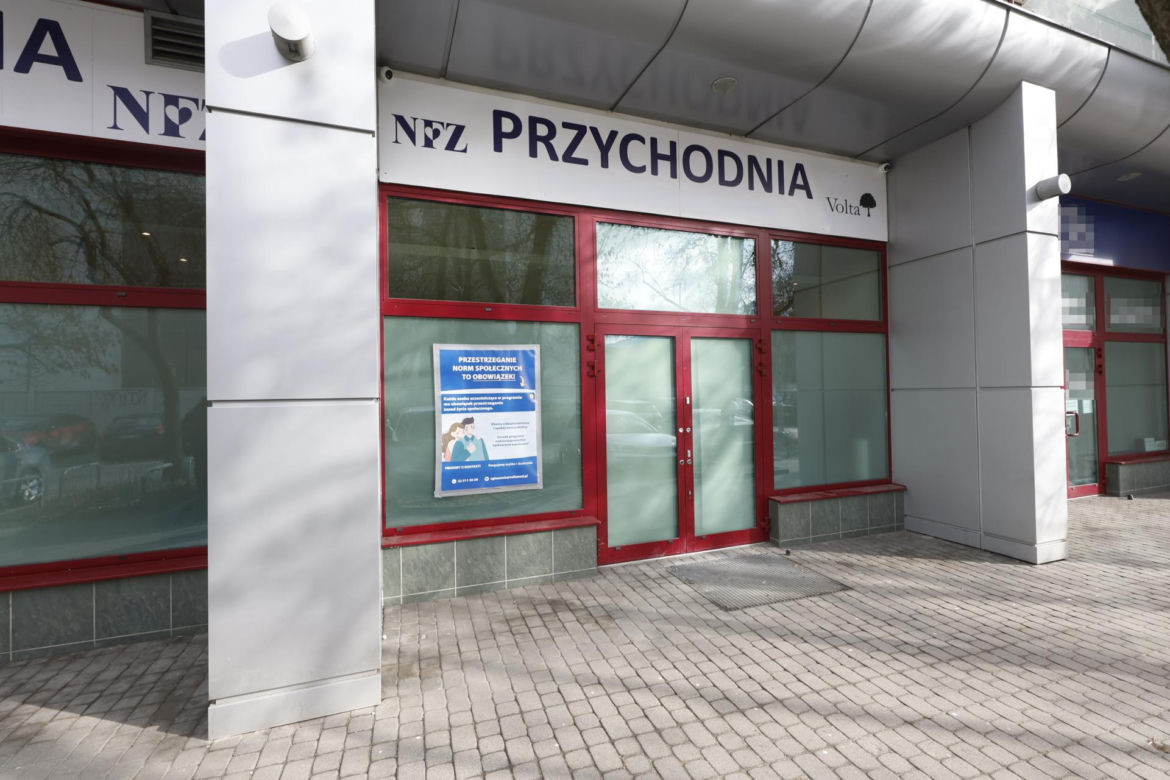 Klinika leczenia uzależnień przeniosła się z Pragi na Czerską. Mieszkańcy protestują