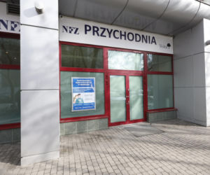 Klinika leczenia uzależnień przeniosła się z Pragi na Czerską. Mieszkańcy protestują