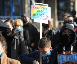 Kołobrzeg: Protest kobiet na ulicach miasta