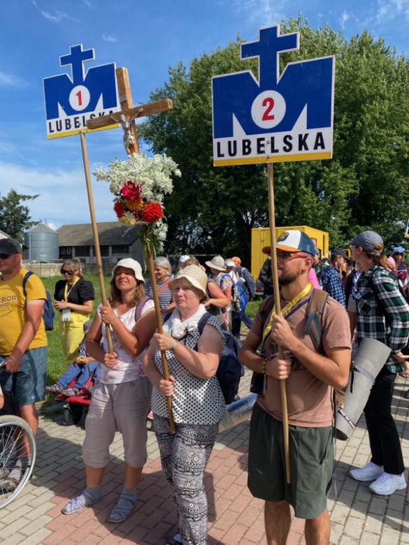 Połowa już za nimi! 44. lubelska pielgrzymka w drodze na Święty Krzyż 