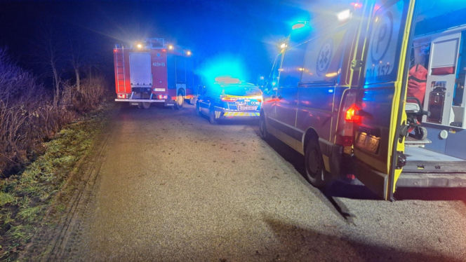 Straszny wypadek przerwał życie młodego kierowcy. 20-latek rozbił się na drzewie!