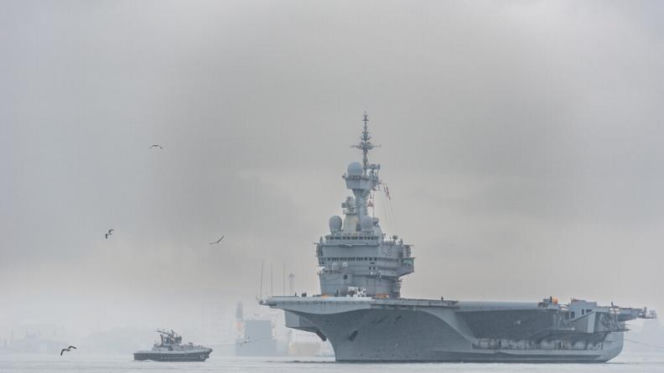 Francuski lotniskowiec na Bałtyku. Historyczne wejście „Charles de Gaulle" do Malmö