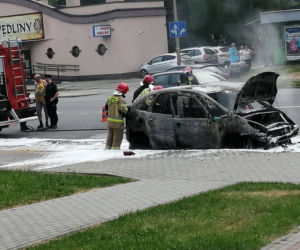 Pożary samochodów w Rzeszowie i pod Krosnem. Auta spłonęły doszczętnie! 